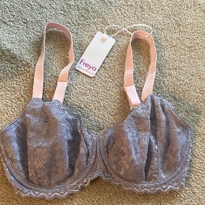 Freya brand NWT grey and pink lace underwire bra